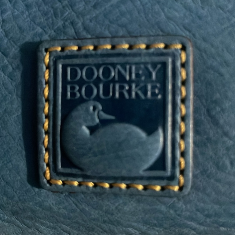Dooney & Bourke Blue Crossbody Bag Gold Hardware Multiple Compartment Adjust NEW - Picture 3 of 9